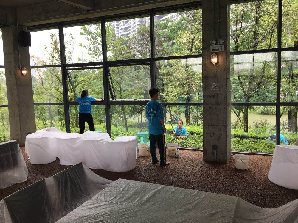 外墻清洗劑可以用來清洗玻璃嗎?