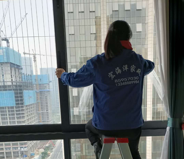 玻璃太久沒擦怎么快速搞定？