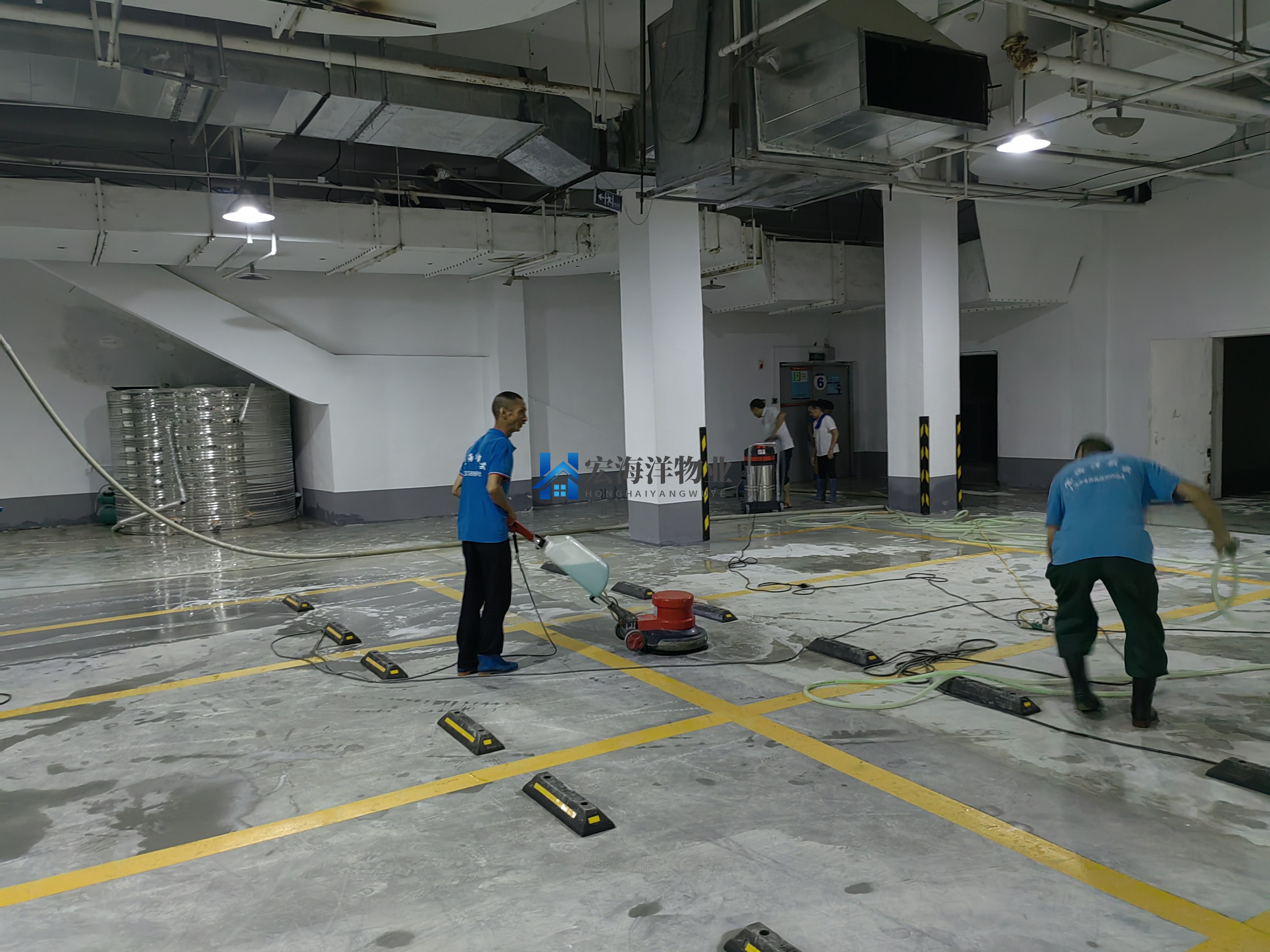 成都保潔公司擁有專業(yè)團(tuán)隊(duì)和技術(shù)才能發(fā)展更長(zhǎng)遠(yuǎn)